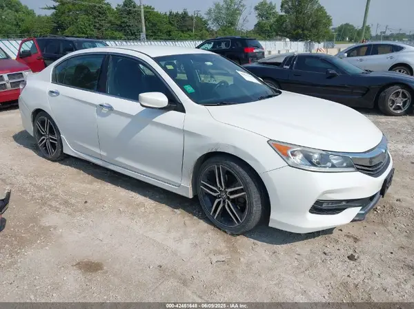1HGCR2F58HA138507 2017 HONDA ACCORD - Image 1