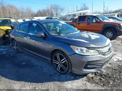 1HGCR2F58HA139687 2017 HONDA ACCORD