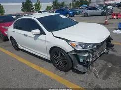 1HGCR2F58HA156554 2017 HONDA ACCORD