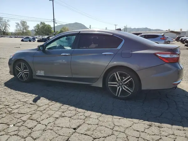 1HGCR2F58HA163522 2017 HONDA ACCORD - Image 2