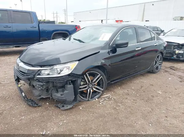 1HGCR2F58HA164332 2017 HONDA ACCORD - Image 2