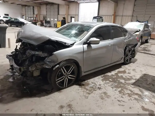 1HGCR2F58HA178800 2017 HONDA ACCORD - Image 2