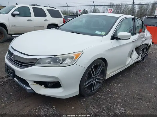 1HGCR2F58HA180708 2017 HONDA ACCORD - Image 2