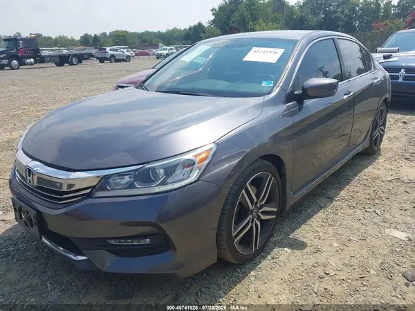 1HGCR2F58HA196438 2017 HONDA ACCORD - Image 2