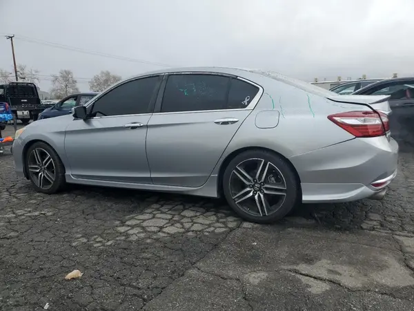 1HGCR2F58HA196701 2017 HONDA ACCORD - Image 2