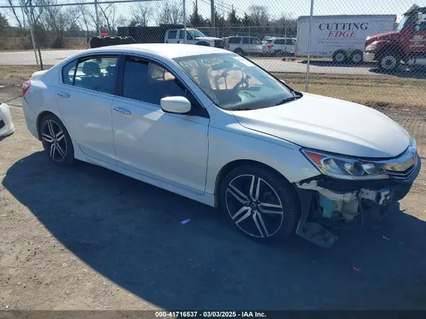 1HGCR2F58HA206546 2017 HONDA ACCORD - Image 1
