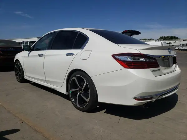 1HGCR2F58HA209012 2017 HONDA ACCORD - Image 2