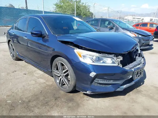 1HGCR2F58HA213321 2017 HONDA ACCORD - Image 1