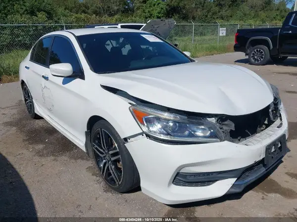 1HGCR2F58HA223587 2017 HONDA ACCORD