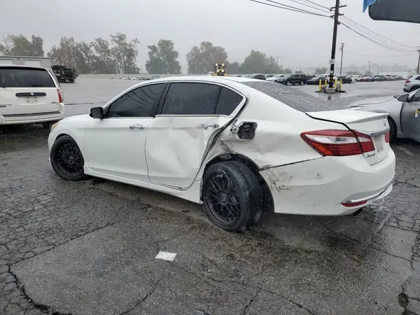 1HGCR2F58HA225162 2017 HONDA ACCORD - Image 2