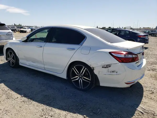 1HGCR2F58HA236484 2017 HONDA ACCORD - Image 2