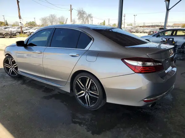 1HGCR2F58HA254449 2017 HONDA ACCORD - Image 2