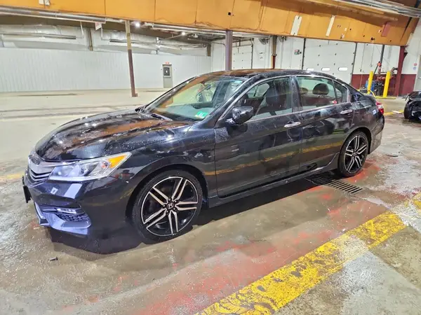 1HGCR2F58HA263913 2017 HONDA ACCORD - Image 1