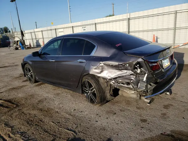 1HGCR2F58HA268402 2017 HONDA ACCORD - Image 2