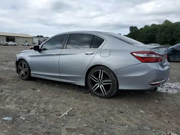 1HGCR2F58HA277570 2017 HONDA ACCORD - Image 2