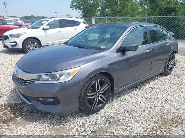1HGCR2F58HA281506 2017 HONDA ACCORD - Image 2