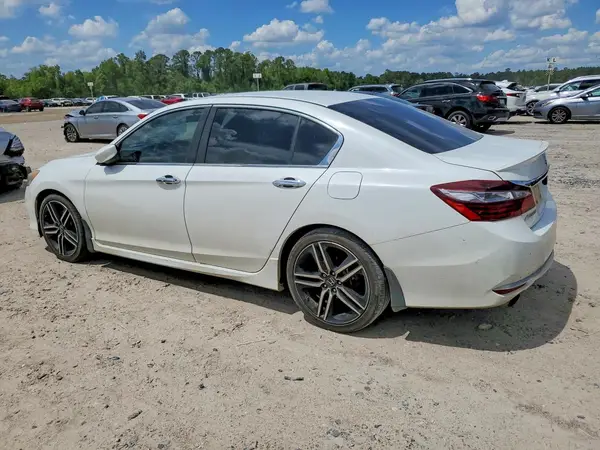 1HGCR2F58HA283062 2017 HONDA ACCORD - Image 2