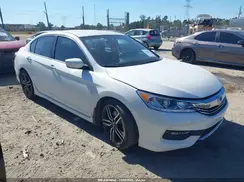 1HGCR2F58HA285409 2017 HONDA ACCORD
