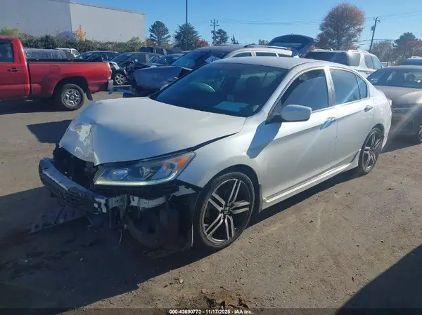 1HGCR2F58HA286656 2017 HONDA ACCORD - Image 2