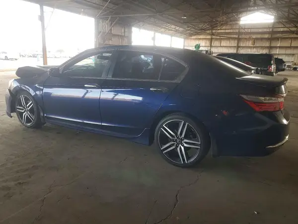 1HGCR2F58HA295437 2017 HONDA ACCORD - Image 2