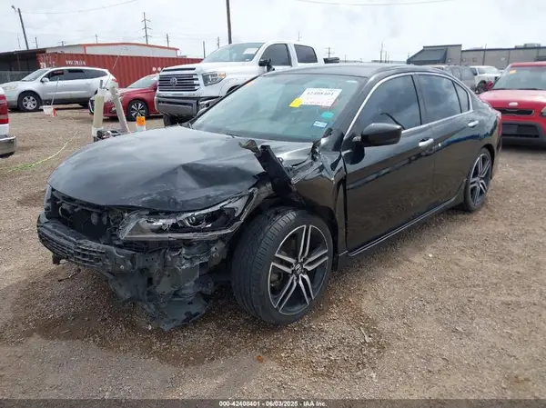 1HGCR2F58HA301012 2017 HONDA ACCORD - Image 2