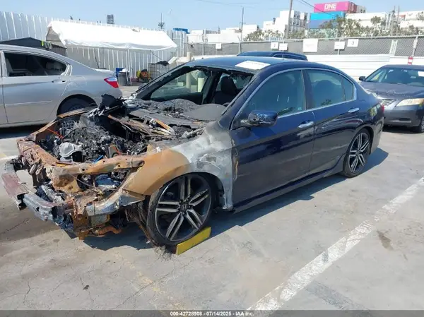 1HGCR2F59GA059863 2016 HONDA ACCORD - Image 2