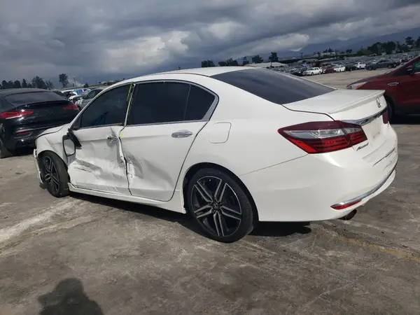 1HGCR2F59GA067560 2016 HONDA ACCORD - Image 2