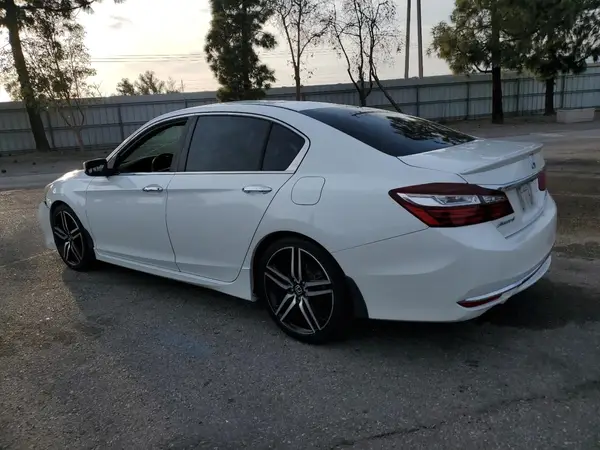 1HGCR2F59GA114943 2016 HONDA ACCORD - Image 2