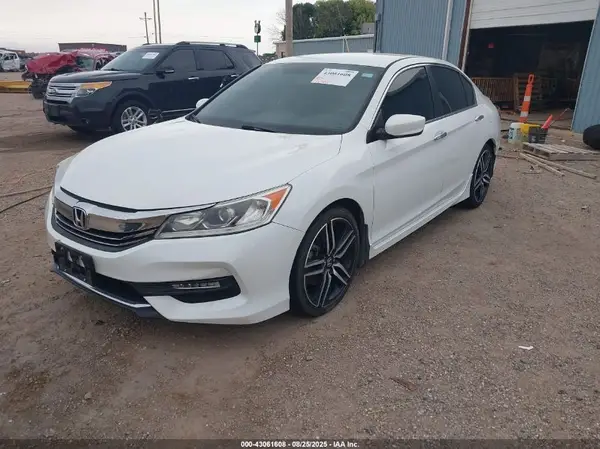 1HGCR2F59GA132388 2016 HONDA ACCORD - Image 2