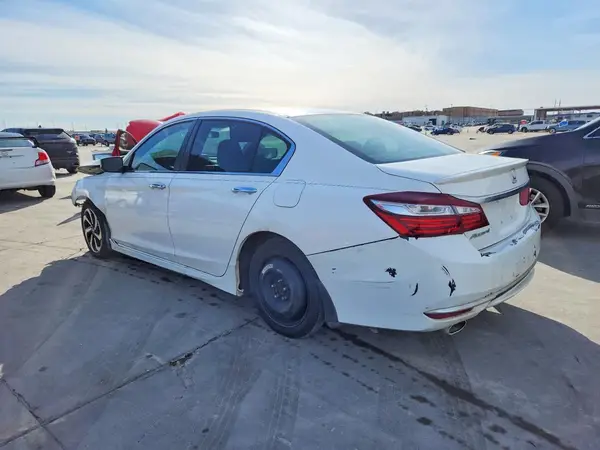 1HGCR2F59GA138319 2016 HONDA ACCORD - Image 2