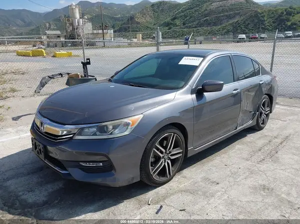 1HGCR2F59GA171756 2016 HONDA ACCORD - Image 2