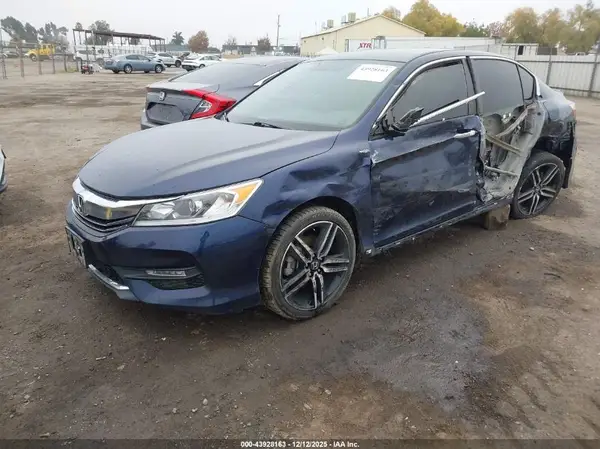 1HGCR2F59GA216677 2016 HONDA ACCORD - Image 2