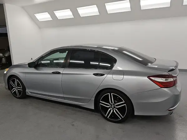 1HGCR2F59GA227095 2016 HONDA ACCORD - Image 2