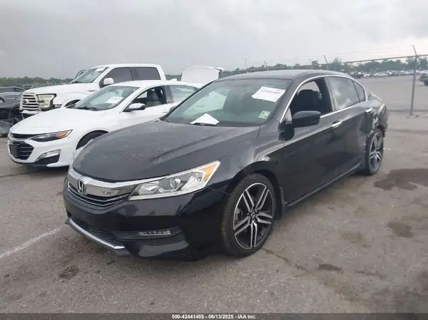 1HGCR2F59HA004203 2017 HONDA ACCORD - Image 2