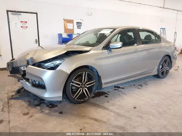 1HGCR2F59HA030879 2017 HONDA ACCORD - Image 2