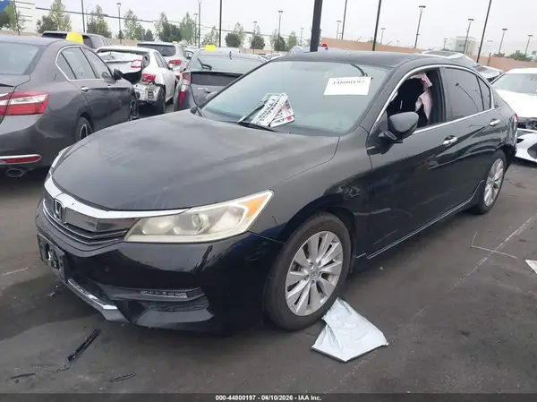 1HGCR2F59HA039307 2017 HONDA ACCORD - Image 2