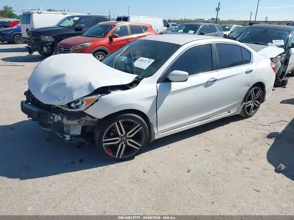 1HGCR2F59HA043356 2017 HONDA ACCORD - Image 2