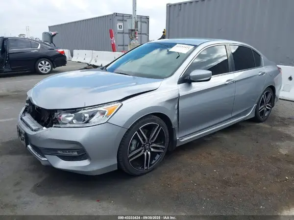 1HGCR2F59HA061176 2017 HONDA ACCORD - Image 2