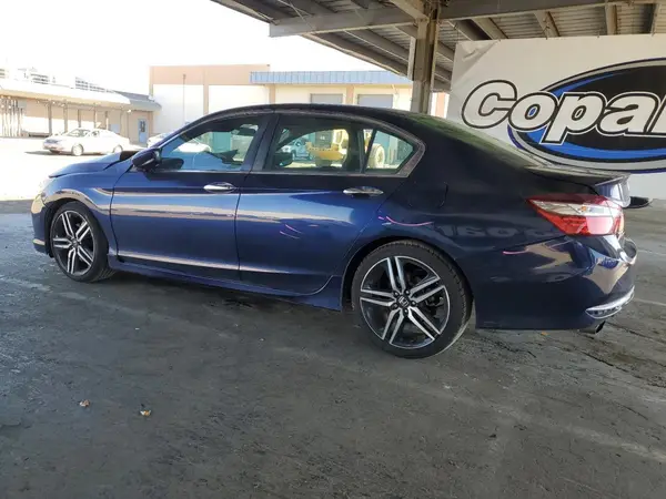 1HGCR2F59HA065339 2017 HONDA ACCORD - Image 2