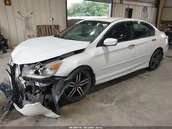 1HGCR2F59HA074249 2017 HONDA ACCORD - Image 2