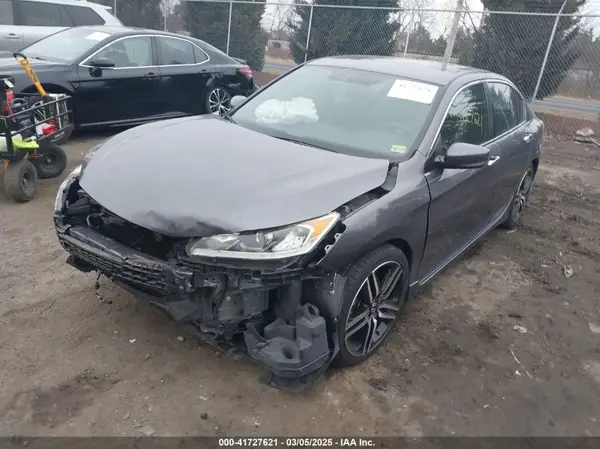 1HGCR2F59HA077331 2017 HONDA ACCORD - Image 2