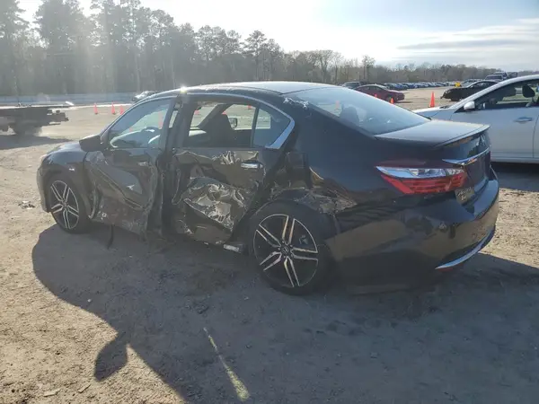 1HGCR2F59HA077801 2017 HONDA ACCORD - Image 2