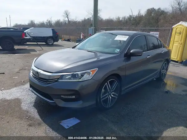 1HGCR2F59HA097000 2017 HONDA ACCORD - Image 2