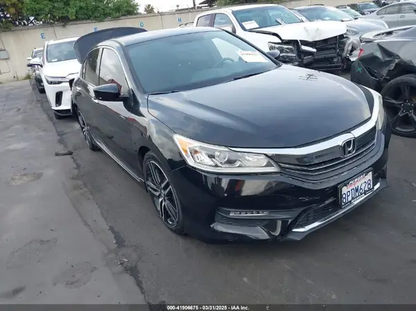 1HGCR2F59HA112837 2017 HONDA ACCORD - Image 1
