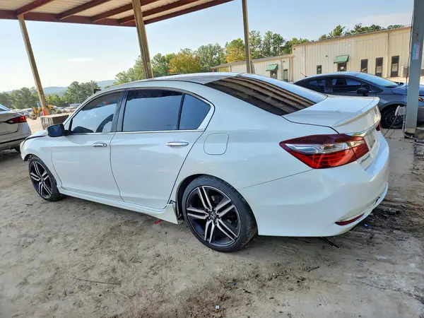 1HGCR2F59HA133946 2017 HONDA ACCORD - Image 2