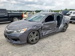 1HGCR2F59HA142582 2017 HONDA ACCORD