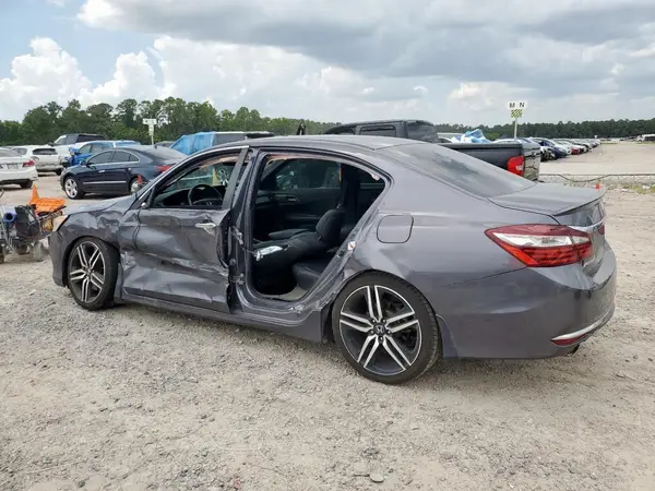 1HGCR2F59HA142582 2017 HONDA ACCORD - Image 2