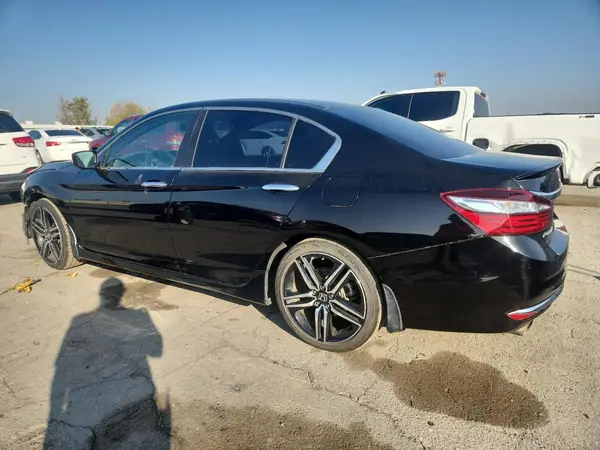 1HGCR2F59HA147099 2017 HONDA ACCORD - Image 2