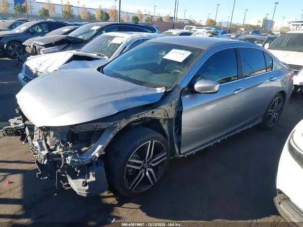 1HGCR2F59HA167143 2017 HONDA ACCORD - Image 2