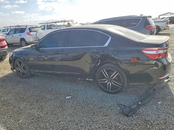 1HGCR2F59HA174366 2017 HONDA ACCORD - Image 2